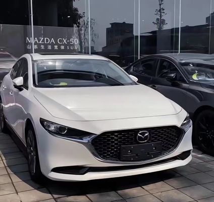 Подержанный внедорожник Mazda 3 Автоматический с ручной регулировкой сиденья в отличном состоянии