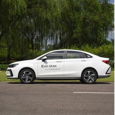 Сделано BAIC ПЕКИН ЕС5 быстрая зарядка вторых рук энергии электромобиль с 215/50/R17 размер шины